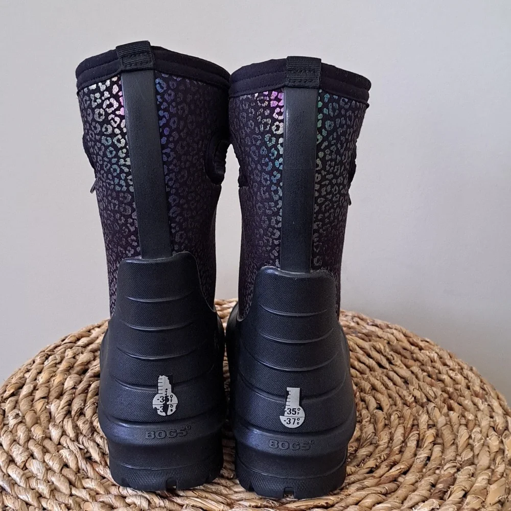 BOGS Girls Neoclassic‎ Winter/Snow/Rain Waterproof/Insulated Print Black Boots 2